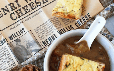 Uien-Champignonsoep met Fenegriek Kaas