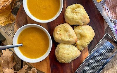 Romige pompoensoep met Fenegiek kaas